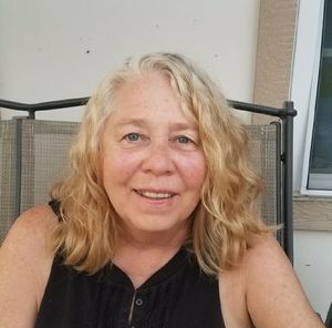 Meet your Posher, Dana